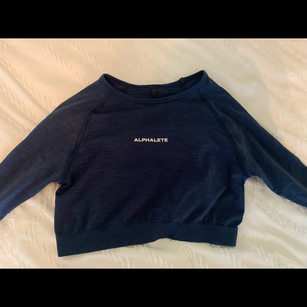 Alphalete Amplify Long Sleeve Crop Oceania Small